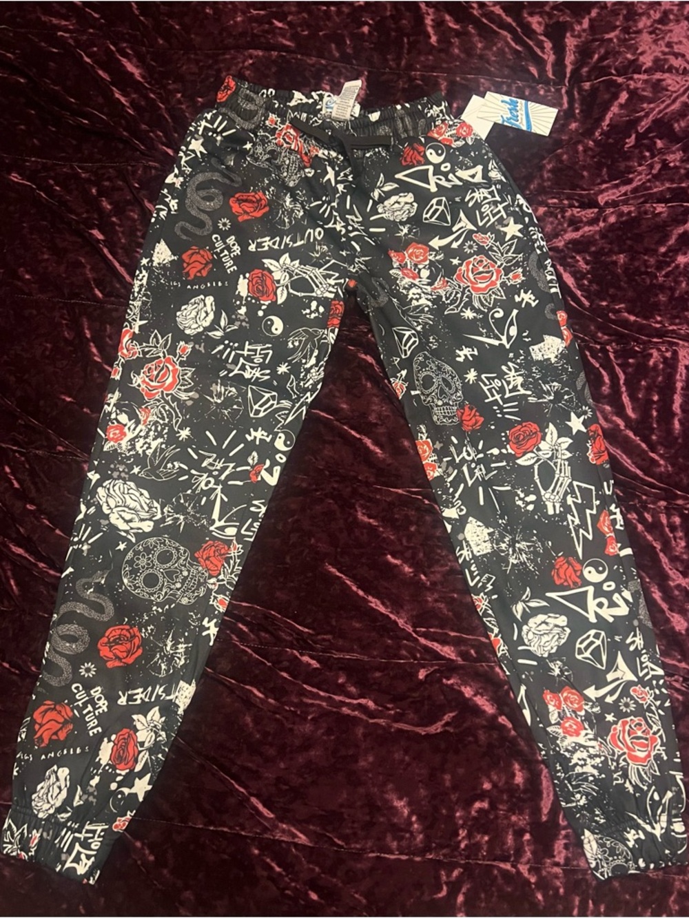 Fresh Prints of Bel-Air black & red multi coloured sweatpants Men Size S